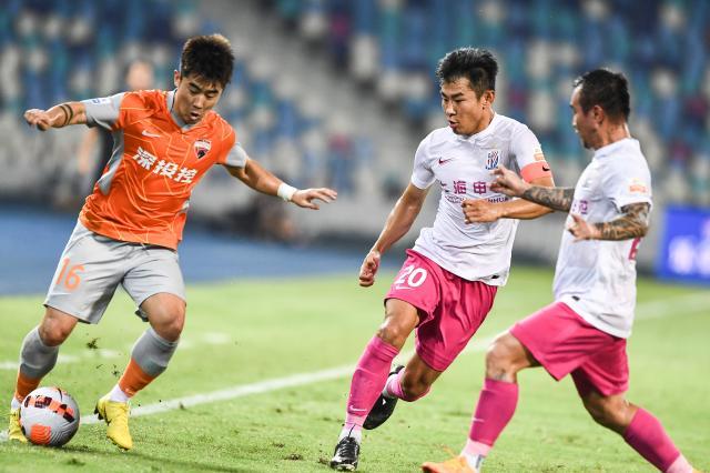 【中超】全场3射正！申花0比0平深圳 8轮不败仍列第3